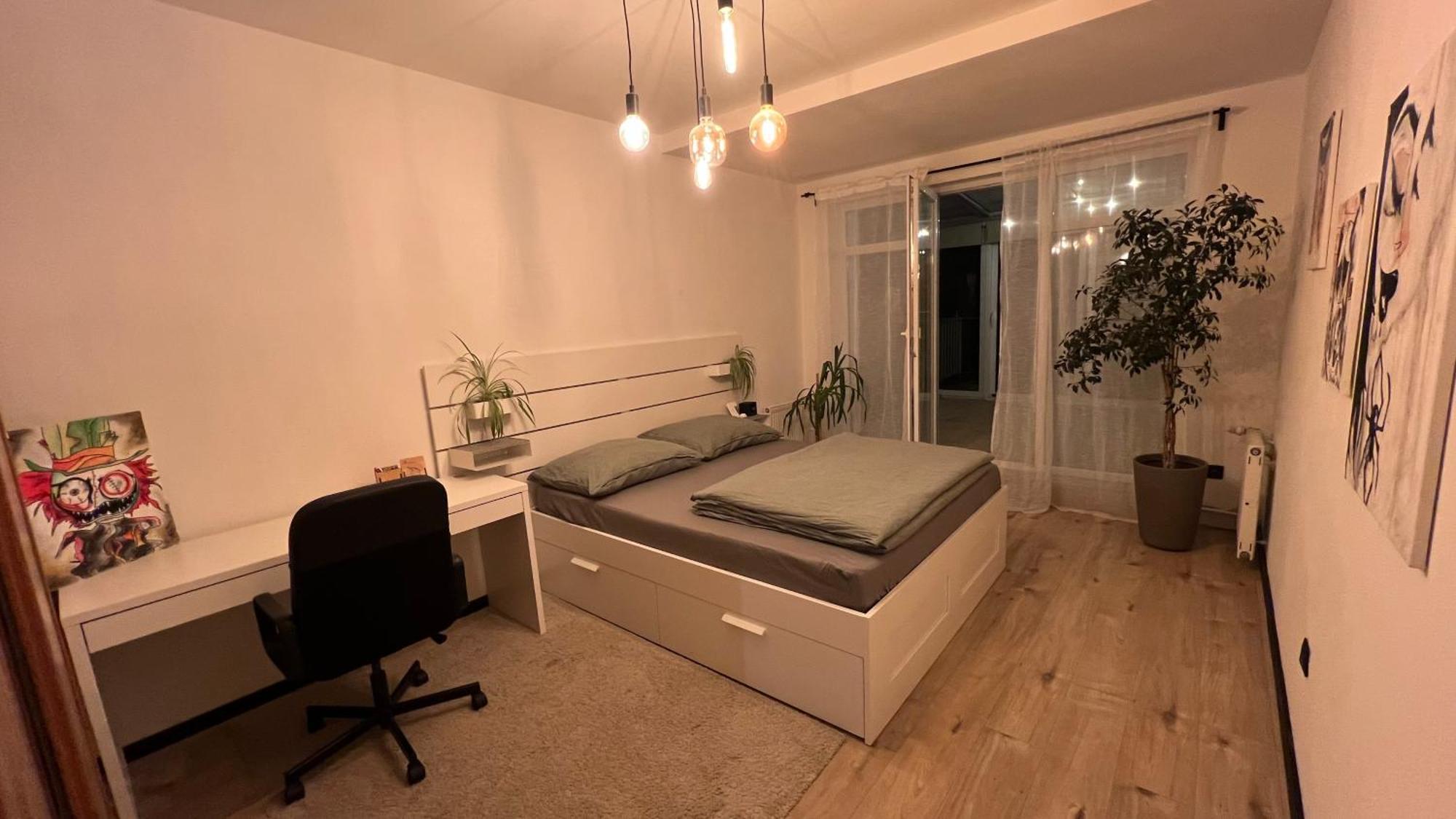 Lake Apartment, 2X Free Garage, 10 Mins To Centre ブラチスラヴァ エクステリア 写真